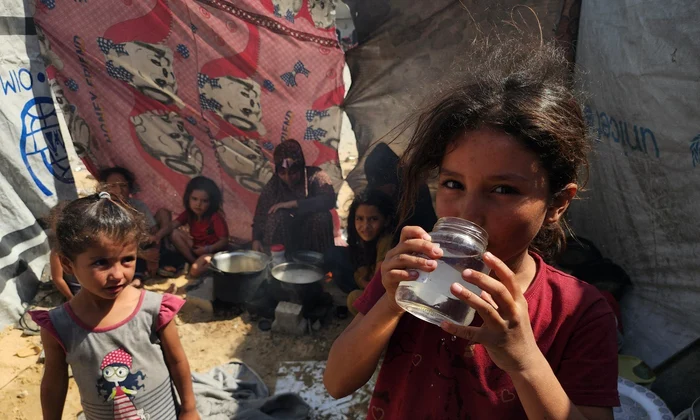 Condițiile în care trăiesc palestinienii fugiți din Gaza în al-Mawasi FOTO Profimedia
