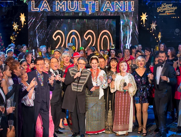 2 sanda ladosi spectacol cu acrobatii la inaltime revelion tvr 2 fuegovelion 2 jpg jpeg