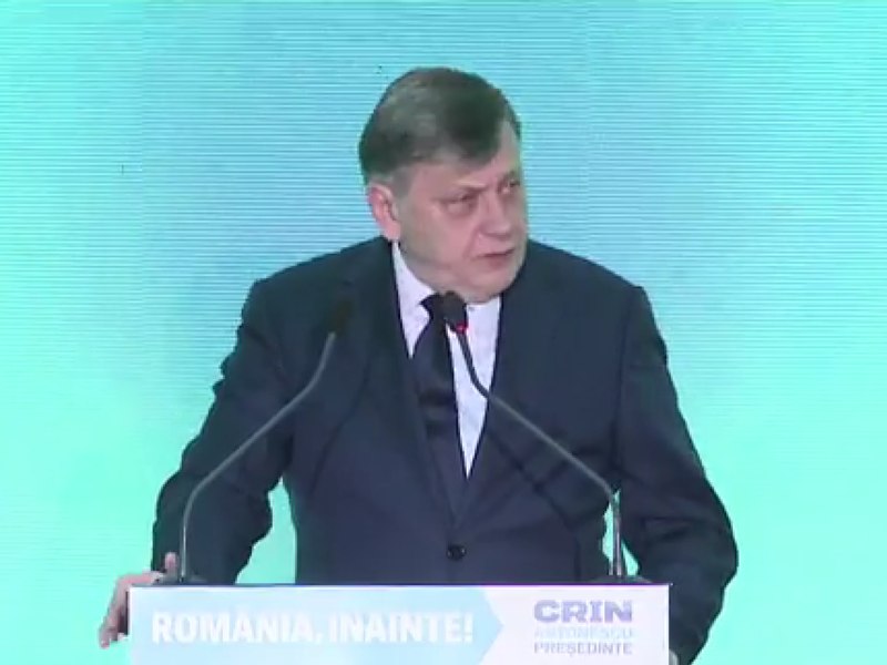 Crin Antonescu și-a lansat programul la prezidențiale: „Îmi asum să fiu liderul de care este nevoie”. La eveniment a fost prezent și Ilie Bolojan 