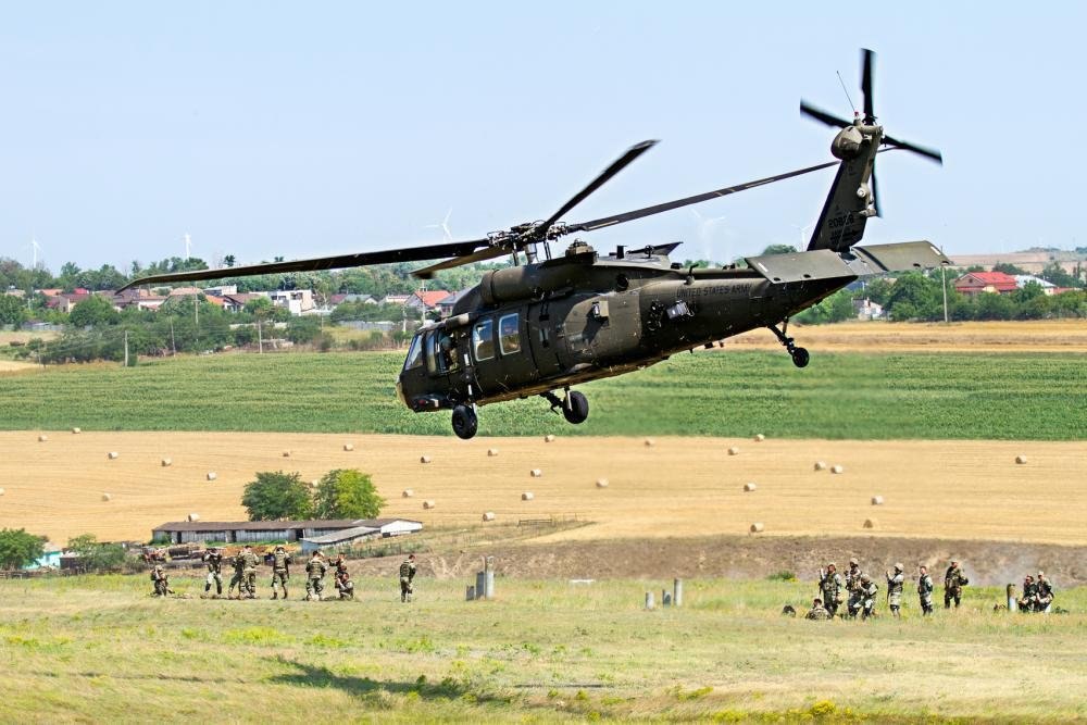 Avertisment pentru români: SUA avertizează că vor fi zgomote de armă și explozii. Avioanele vor survola România de la mare la munte. Avertisment pentru români: SUA avertizează că vor fi zgomote de armă și explozii. Avioanele vor survola România de la mare la munte.