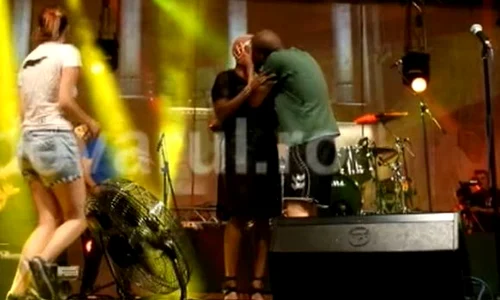 liv warfield jpeg