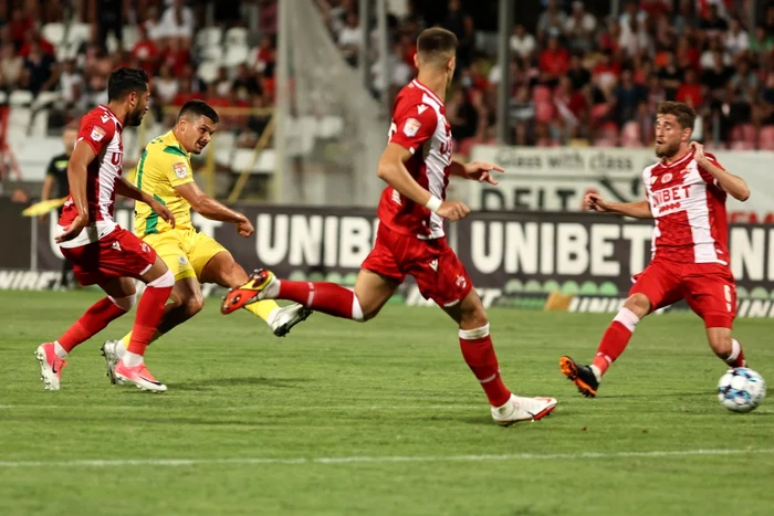 Pe lângă rezultatele din teren, dinamoviștii trebuie să rezolve și problema datoriilorFoto: sportpictures.eu