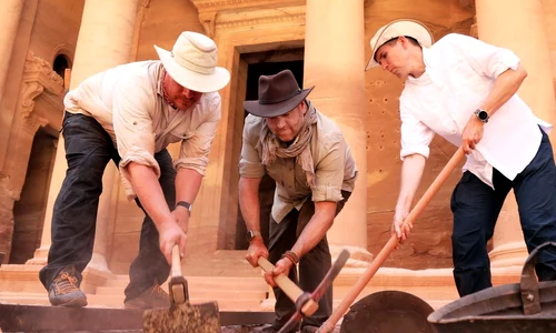 Necropolă veche de 2.000 de ani, descoperită la Petra (© Facebook / Expedition Unknown)