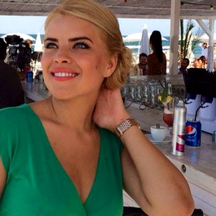 Bianca Lăpuşte s-a întors foarte veselă de peste Ocean