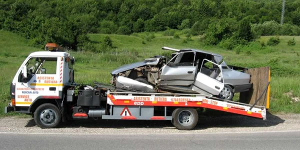 Dacia a fost distrusă în totalitate. Foto: Marian Stoica 