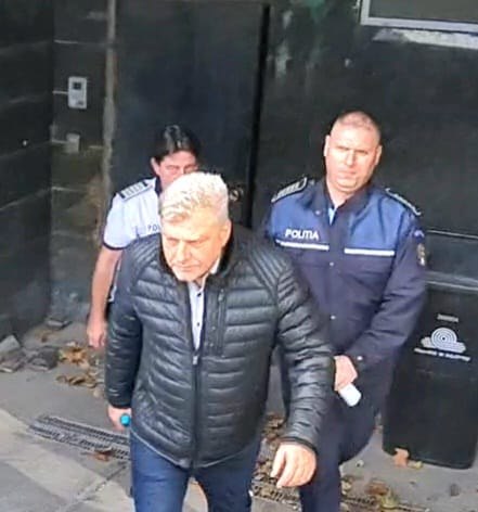 Directorul din minister care lua șpagă în rate, arestat la domiciliu și a făcut „mea culpa” la DNA Constanța.