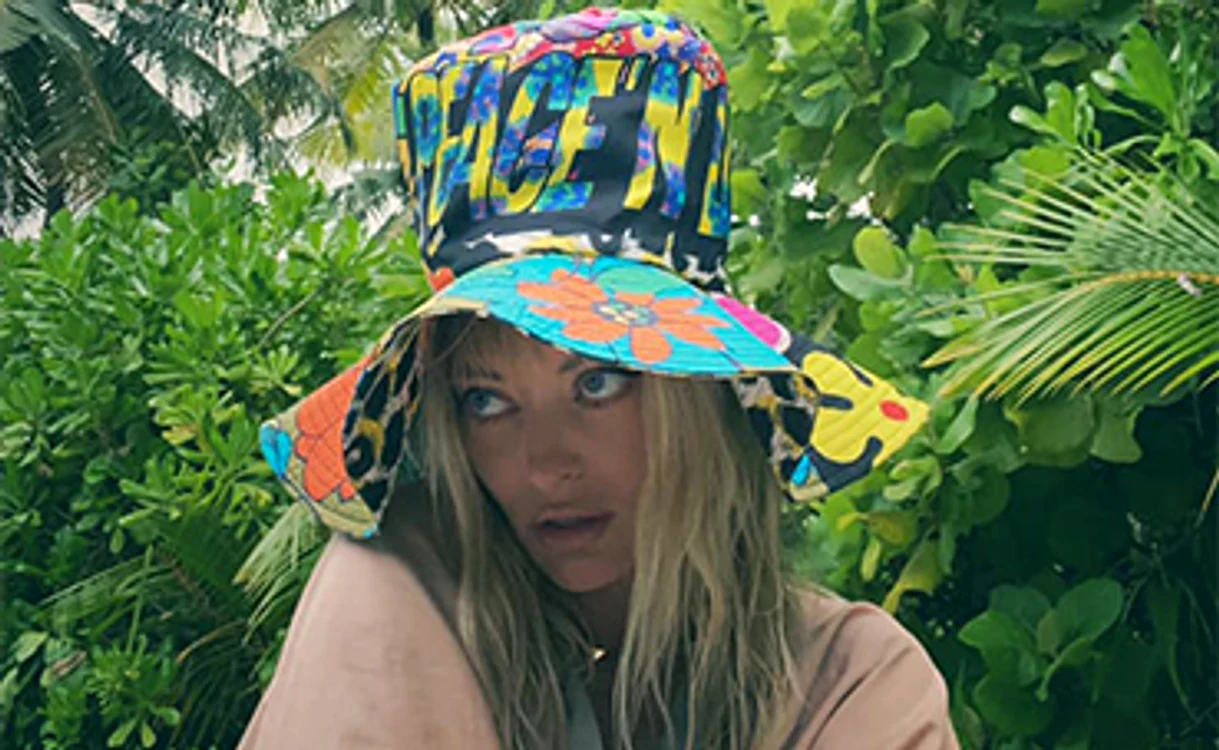 
    Delia e de câteva zile în Mexic, după ce a fost în Zanzibar  