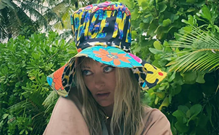 Delia e de câteva zile în Mexic, după ce a fost în Zanzibar