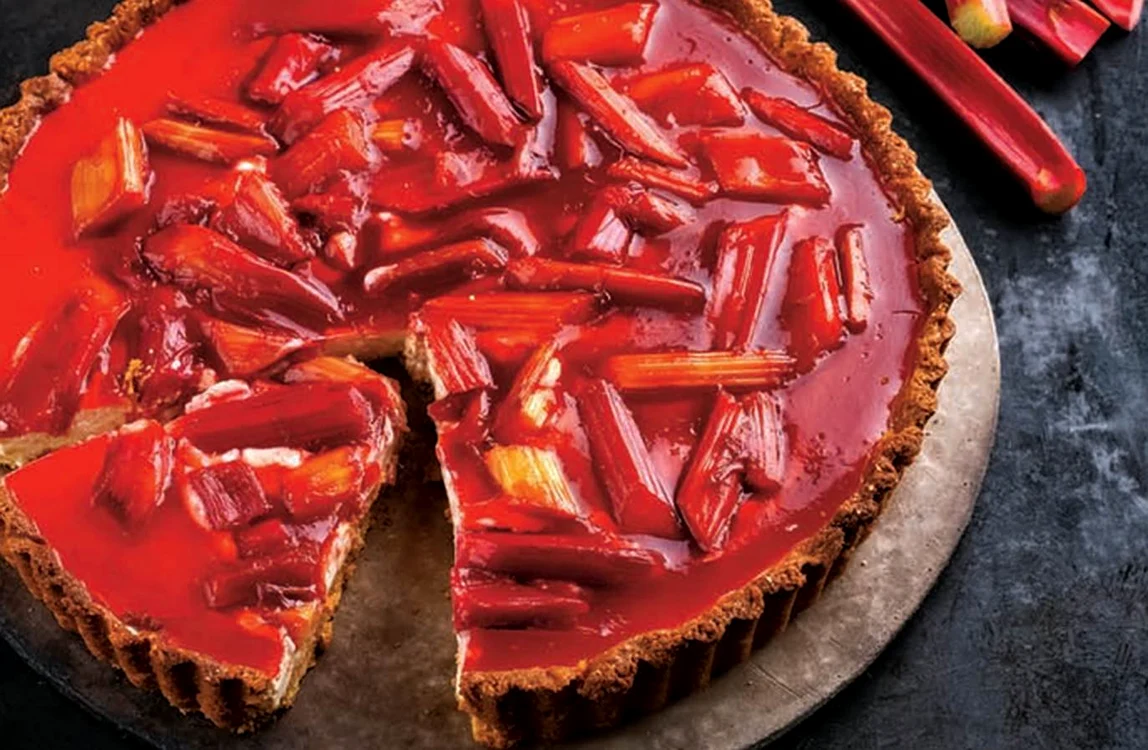 tarta cu rubarba jpg