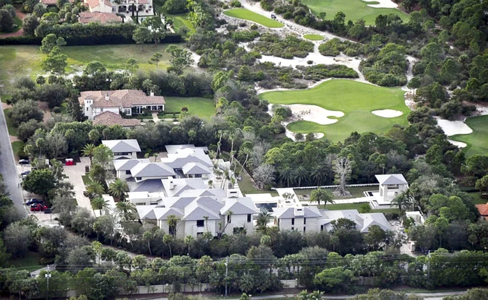 Michael Jordan a investit enorm in palatul sau din Palm Beach (FOTO: TNYF/WENN.com)