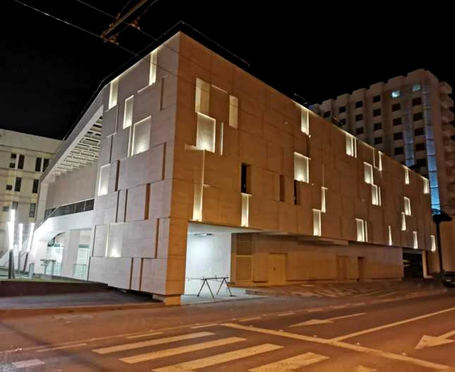 Spectaculosul Convention Center