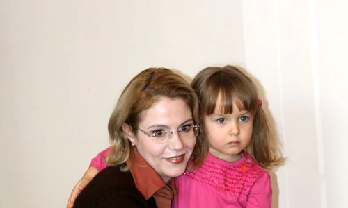 1 raluca moianu si fica ds 1 15 2008 11 41 43 am 2304x3456 jpg jpeg