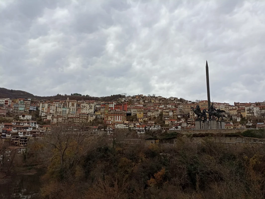 vedere veliko tarnovo orasul vechi jpeg