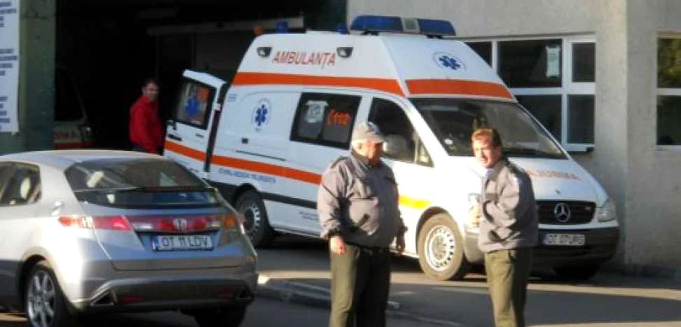 Copilul a fost transportat la spital cu o ambulanţă (foto arhivă)