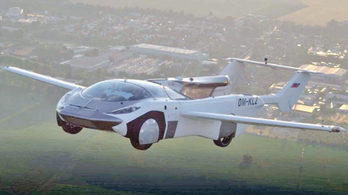 
    AirCar Prototype 1 şi  AirCar Prototype 2, testate cu succes într-un zbor de 35 de minuteFoto: Klein Vision  