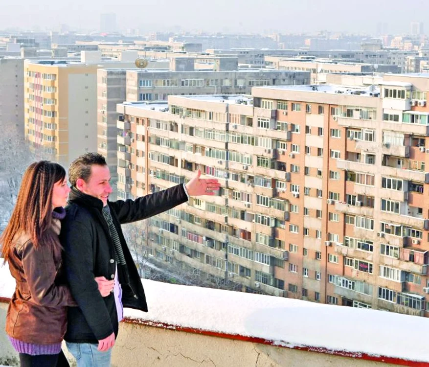După 1990, o mulţime de construcţii au fost ridicate fără avizele necesare (foto: Dan Bistriţeanu)