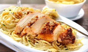 garlic butter spaghetti and chicken4 w jpeg