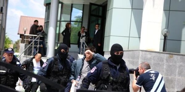 Hackeri români prinşi cu ajutorul FBI-ului: 24 de persoane au adus un prejudiciu de peste opt milioane de dolari prin fraudă informatică