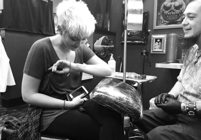 Primul tatuaj a fost un text scurt