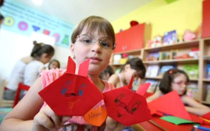 Participanţii vor putea confecţiona figurine şi jucării prin tehnica Origami