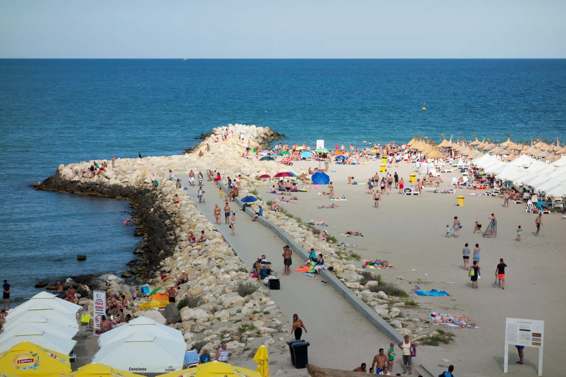 Plajă la Eforie Nord FOTO Shutterstock 