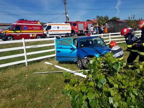 Accident rutier cu şapte victime printre care o copilă de 4 ani pe un drum din Vâlcea - la Mihăeşti Foto Adevărul