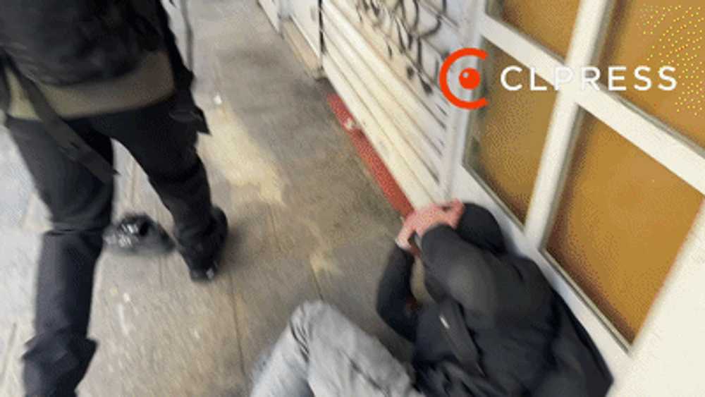 Haos pe străzile Franței: secție de poliție vandalizată, scene de gherilă la Paris și Marseille. Macron, apel la calm LIVE TEXT