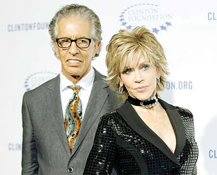 Jane Fonda (76 de ani)  nu s-a dezlipit nici  o clipă de Russell  Crowe (50 de ani)  pe platourile  de filmare (Fotografii: Reuters)