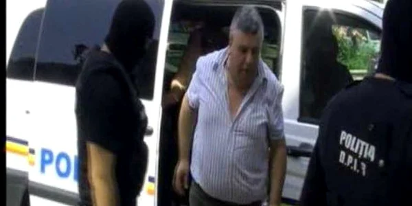 Nicolae Puiuleţ la momentul reţinerii de către procurori