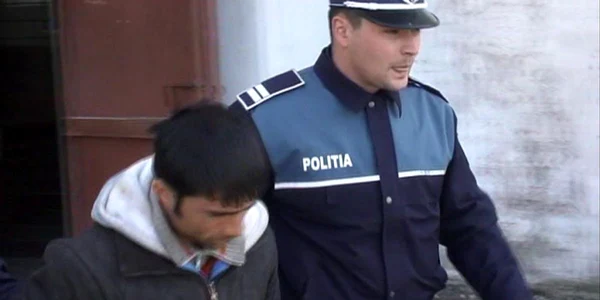 Bărbatul a fost prins imediat după săvârșirea furtului 