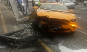 accident centrul bucurestiului medic ford mustang jpeg