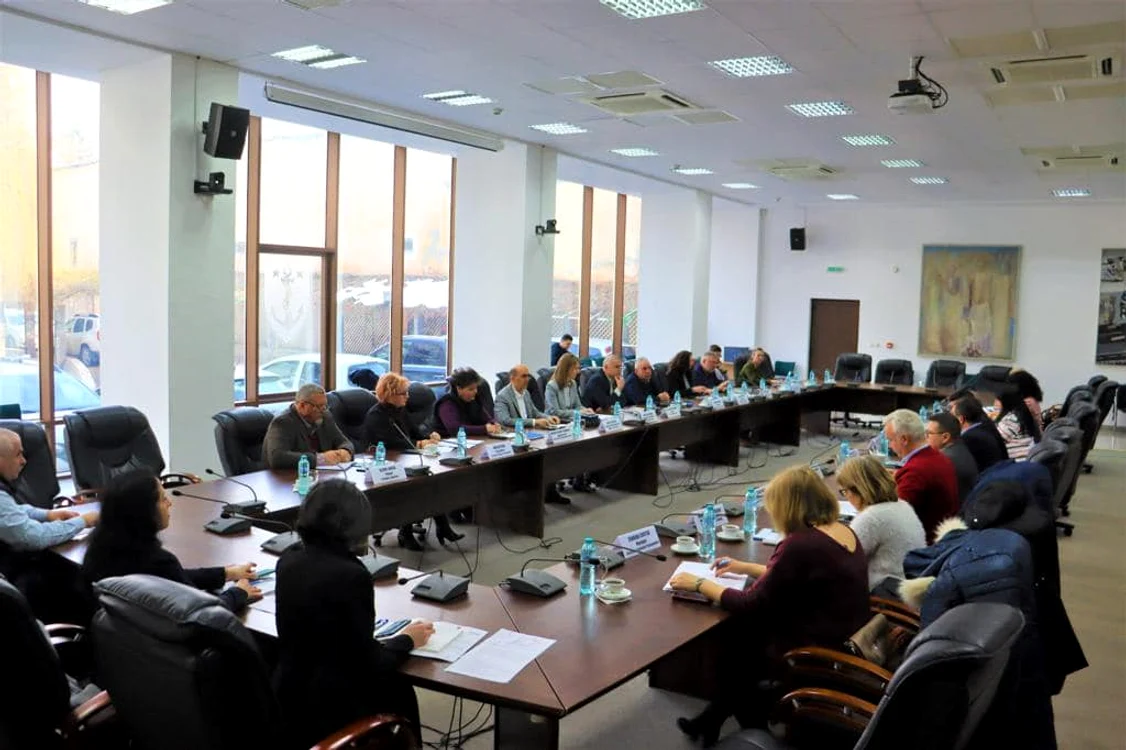 Grup de lucru pentru accesarea de fonduri europene FOTO: CJ Galați