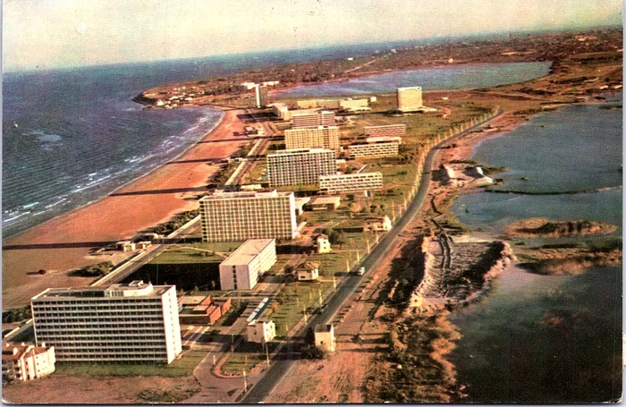Carte poștală din anii '60, înfățișând hotelurile Flora, Doina, Meridian, Aurora, Perla.