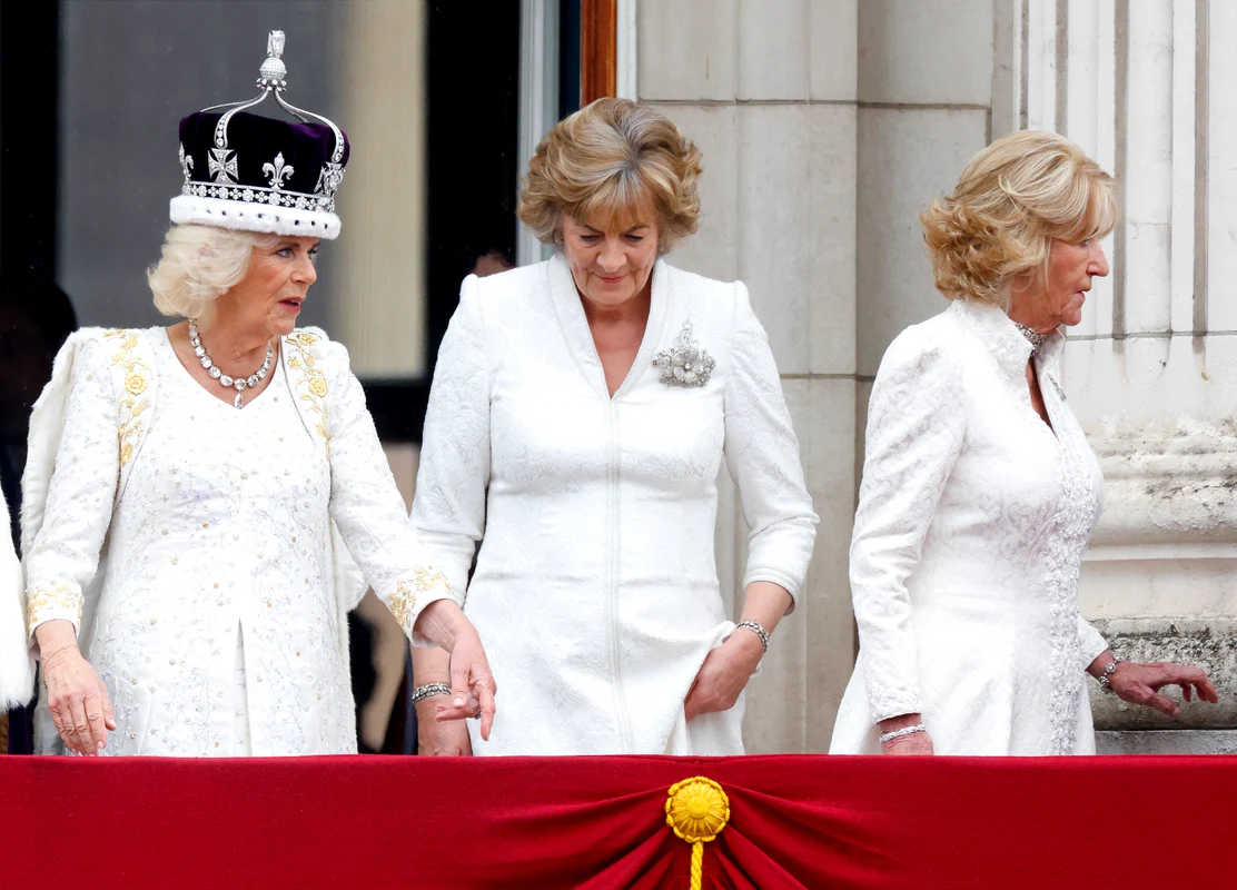 Regina Camilla are șase doamne de onoare