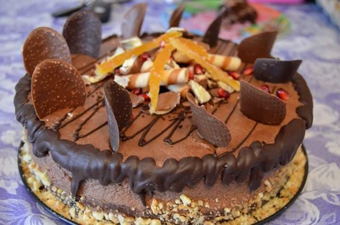 Tort cu cremă ganache