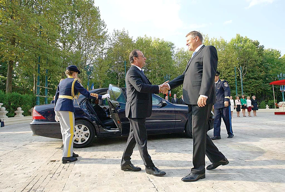 Preşedintele Hollande a fost primit ieri la Cotroceni