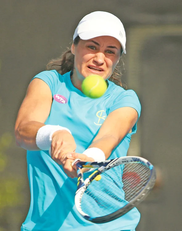 
    Simona Halep  va juca în turul  doi astăzi contra  cehoaicei  Lucie SafarovaFoto: Getty Images  