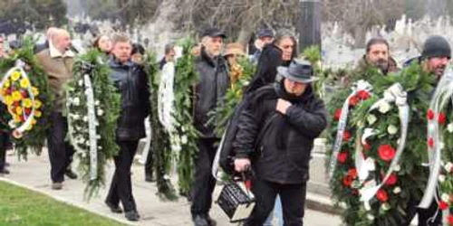 Muzicieni şi oameni de cultură din Timişoara au fost prezenţi la înmormântarea lui Bela Kamocsa