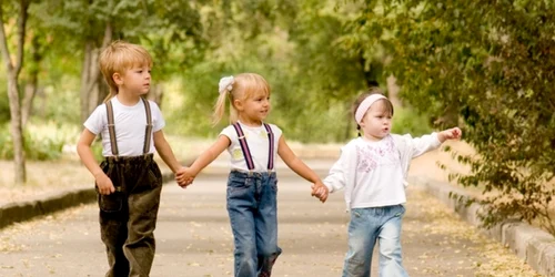 copii parc FOTO www.descopera.ro