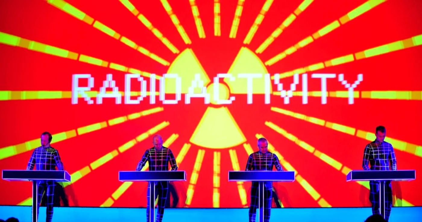 Sintetizatoare şi proiecţii 3D, atributele concertelor susţinute de Kraftwerk. FOTO Reuters