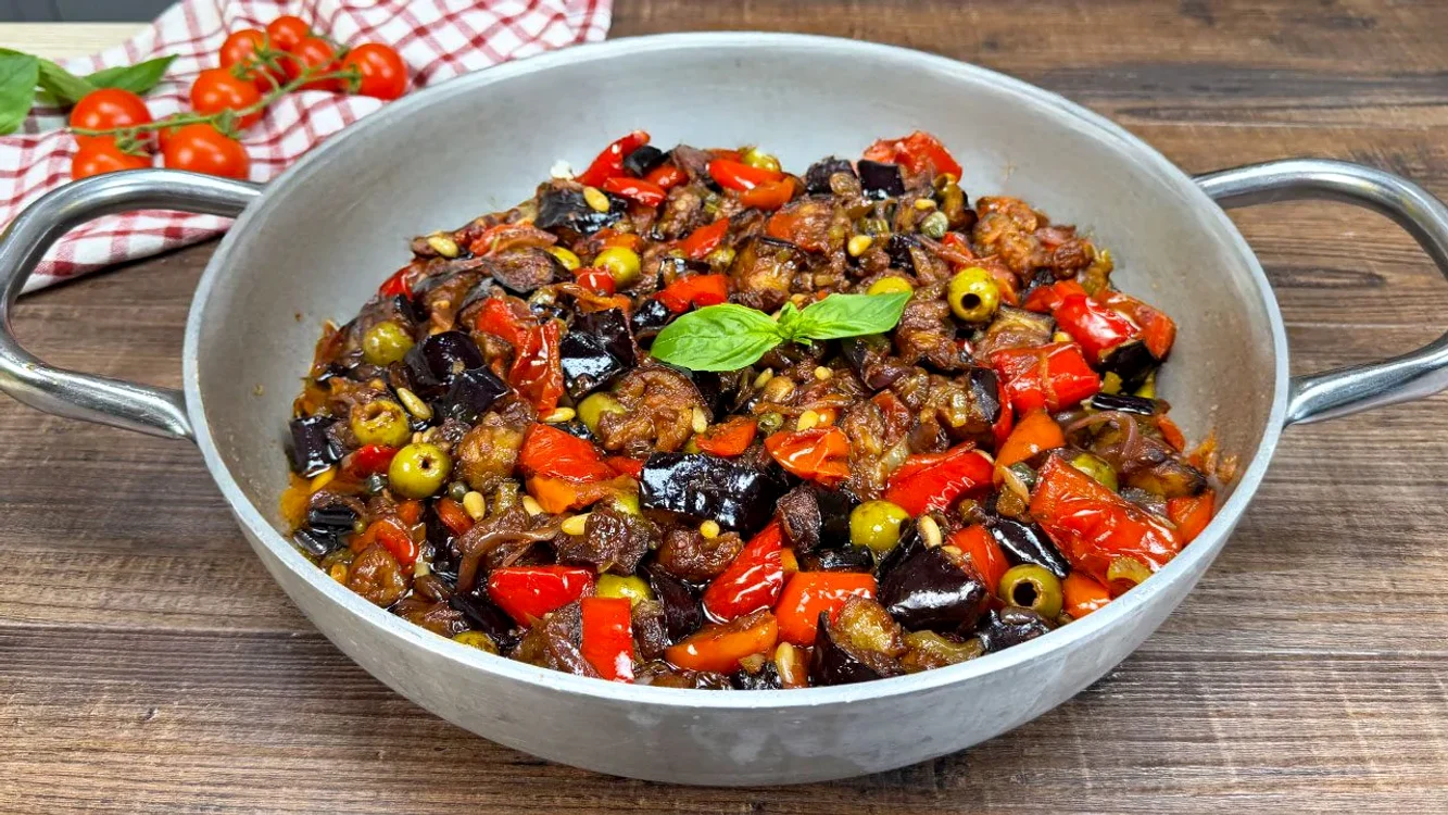 Caponata Siciliană, preparatul emblematic al Siciliei/ sursa foto: cookist.it