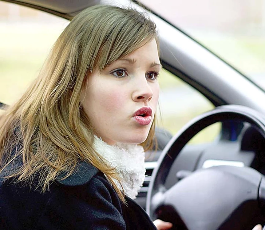 
    Alina nu mai suportă traficul bucureştean  