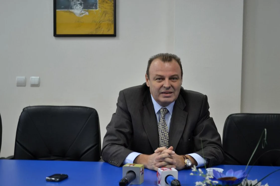 Lucian Şova acuză DSP-ul de nepăsare şi crede că spitalul băcăuan ar putea primi categoria a 4-a