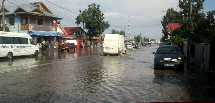 Săptămâna aceasta inundaţiile au afectat mai multe gospodării din comuna bistriţeană Rodna FOTO: Adevărul