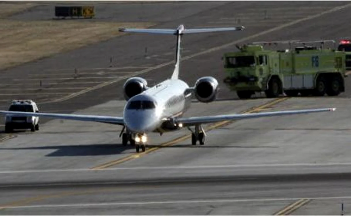
    Cursa 3079 spre Kentucky a aterizat de urgenţă în Philadelphia  
