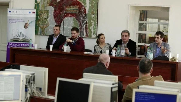 Adrian Cioroianu, decanul Facultăţii de Istorie, în dialog cu studenţii: „În viaţă nu reuşesc cei mai buni, ci oamenii consecvenţi” jpeg