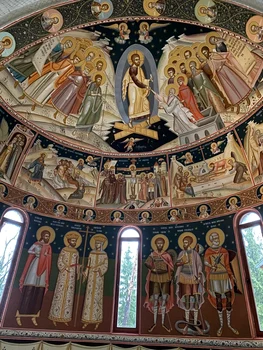 noua catedrala arhiepiscopala si regala interior foto casa regala jpg