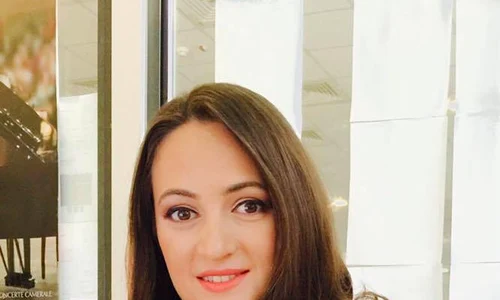 1 madalina dobrovolschi purtatoare de cuvant klaus iohannis 8 jpg jpeg