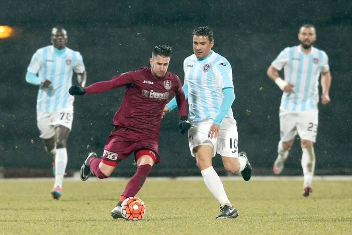 
    Adi Mutu nu a avut  nici o realizare la  ASA Târgu Mureş,  în afară de a-l da  afară pe antrenorul  GrigoraşFOTO: Sportpictures.eu   