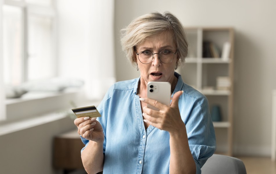 Escrocherie sentimentală de proporții: O româncă din Italia a fost înșelată cu 20.000 de euro de „iubitul” care era, de fapt, o femeie din Turda